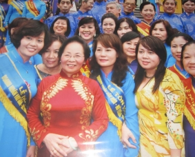 CHỊ NGUYỄN THỊ NỤ – XỨNG DANH NỮ ANH HÙNG LAO ĐỘNG GIỎI THỜI KỲ ĐỔI MỚI