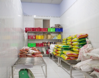 Kho chứa Nguyên Liệu SUẤT ĂN CÔNG NGHIỆP TÚ ANH