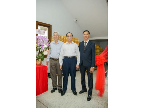 Đón khách tại Lễ kỷ niệm 24 năm thành lập Công ty TNHH MTV Suất Ăn Công Nghiệp Tú Anh