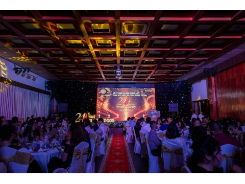 Hình ảnh và sảnh tiệc tại lễ kỷ niệm 24 năm thành lập công ty