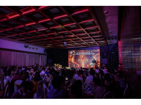 Hình ảnh và sảnh tiệc tại lễ kỷ niệm 24 năm thành lập công ty