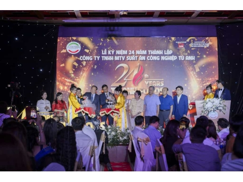 Lễ kỷ niệm 24 năm thành lập Công ty TNHH MTV Suất Ăn Công Nghiệp Tú Anh