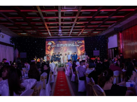 Hình ảnh và sảnh tiệc tại lễ kỷ niệm 24 năm thành lập công ty