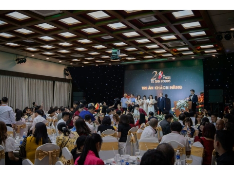Hình ảnh và sảnh tiệc tại lễ kỷ niệm 24 năm thành lập công ty
