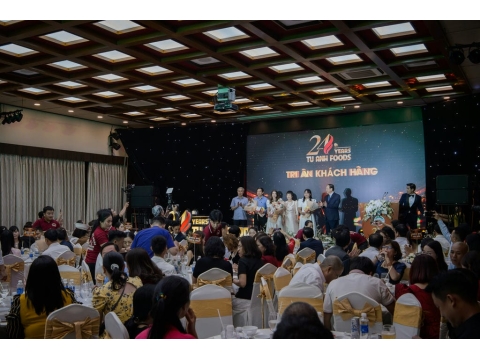 Hình ảnh và sảnh tiệc tại lễ kỷ niệm 24 năm thành lập công ty