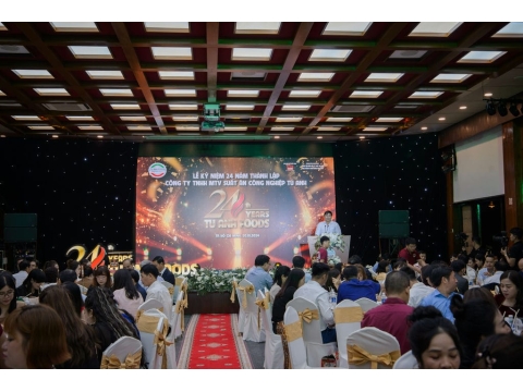 Hình ảnh và sảnh tiệc tại lễ kỷ niệm 24 năm thành lập công ty