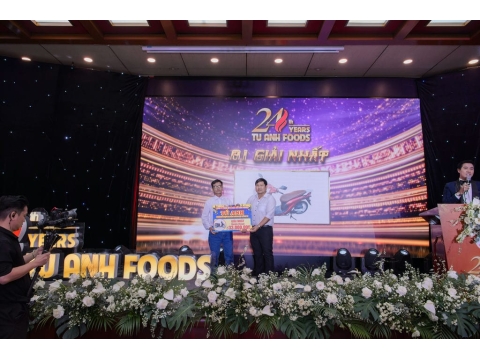 Hình ảnh và sảnh tiệc tại lễ kỷ niệm 24 năm thành lập công ty