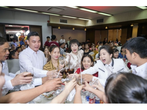 Hình ảnh và sảnh tiệc tại lễ kỷ niệm 24 năm thành lập công ty