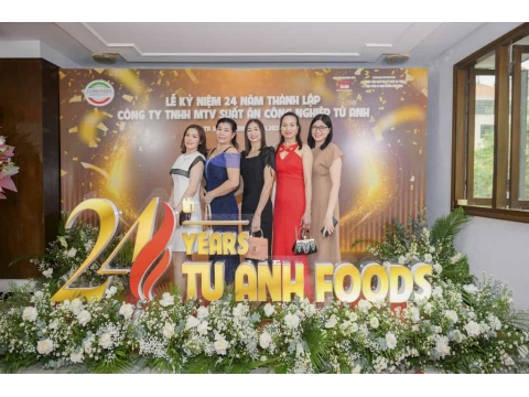 Lễ kỷ niệm 24 năm thành lập Công ty TNHH MTV Suất Ăn Công Nghiệp Tú Anh