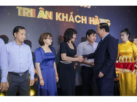 Hình ảnh và sảnh tiệc tại lễ kỷ niệm 24 năm thành lập công ty