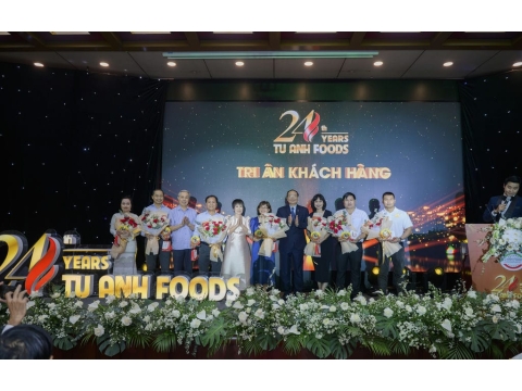 Hình ảnh và sảnh tiệc tại lễ kỷ niệm 24 năm thành lập công ty