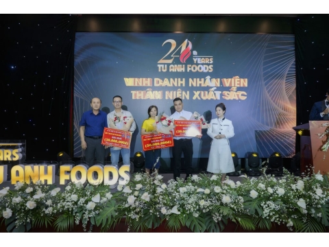 Hình ảnh và sảnh tiệc tại lễ kỷ niệm 24 năm thành lập công ty