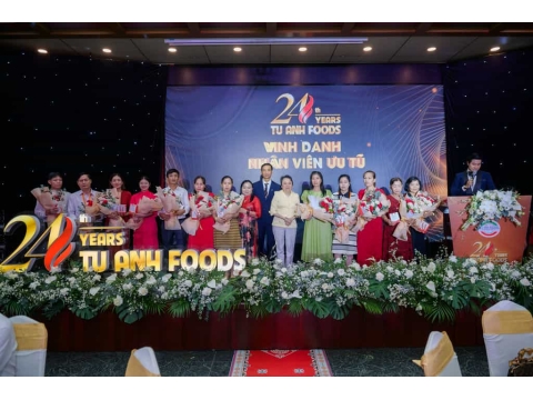 Lễ kỷ niệm 24 năm thành lập Công ty TNHH MTV Suất Ăn Công Nghiệp Tú Anh