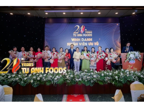 Hình ảnh và sảnh tiệc tại lễ kỷ niệm 24 năm thành lập công ty