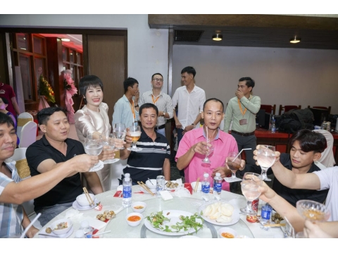 Hình ảnh và sảnh tiệc tại lễ kỷ niệm 24 năm thành lập công ty